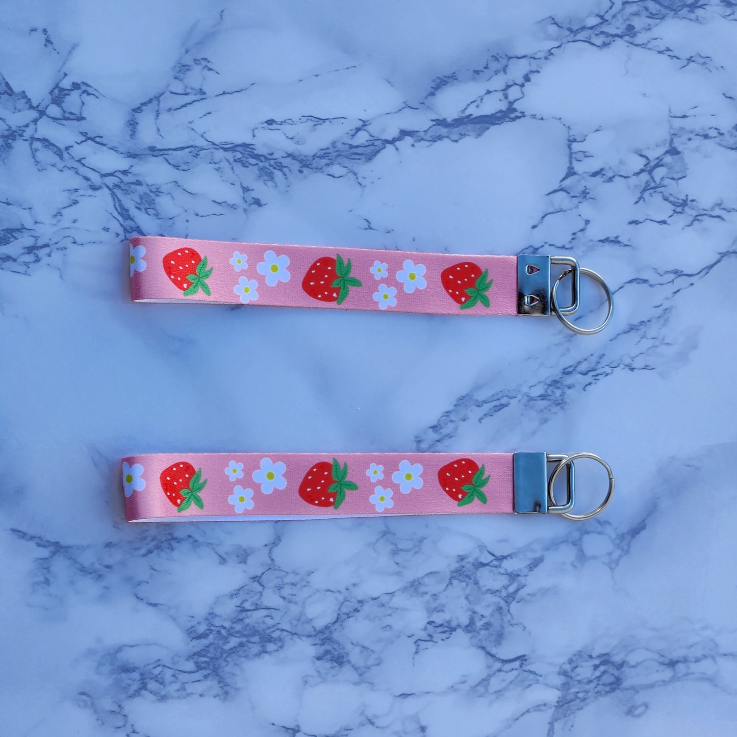 Strawberry & Daisy Wristlet